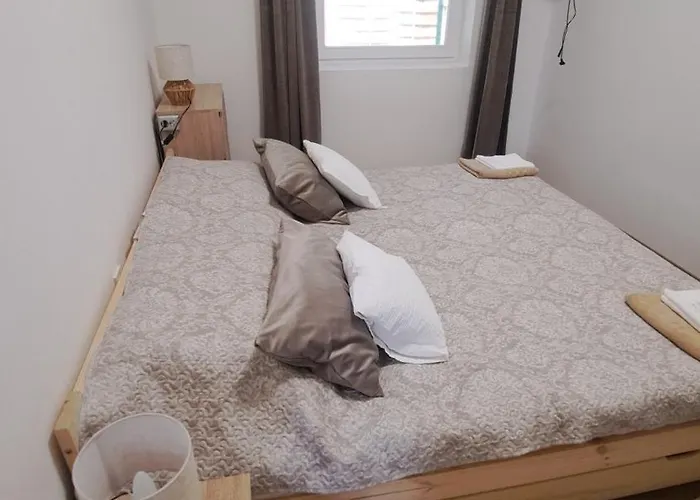 Ikon Vendeghaz بيت ضيافة شيوفوك