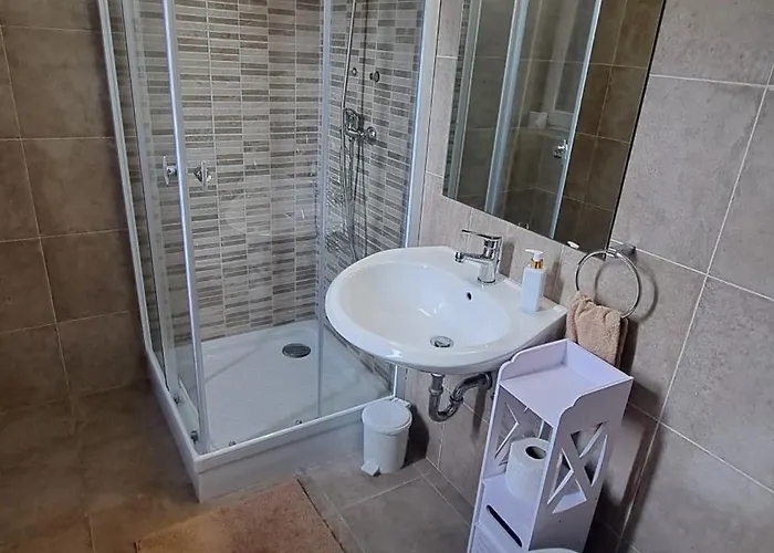 Ikon Vendeghaz بيت ضيافة